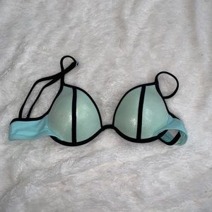 Victoria’s secret bikini top